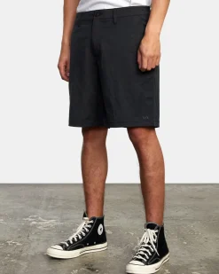 RVCA Shorts / Hybrids><noscript><img width=