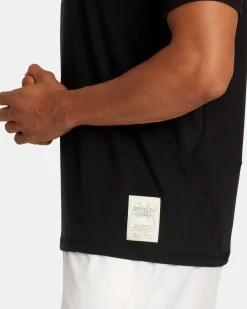 RVCA Workout Shirts|Tees / Tanks><noscript><img width=