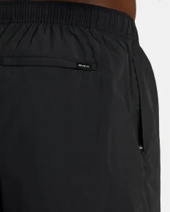 RVCA Shorts / Hybrids><noscript><img width=
