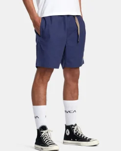 RVCA Shorts / Hybrids><noscript><img width=