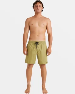 RVCA Shorts / Hybrids><noscript><img width=