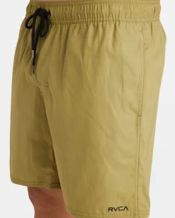 RVCA Shorts / Hybrids><noscript><img width=