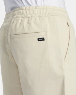 RVCA Shorts / Hybrids><noscript><img width=